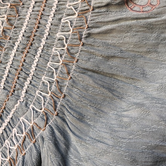 Off the shoulders top - Picture 5 of 5